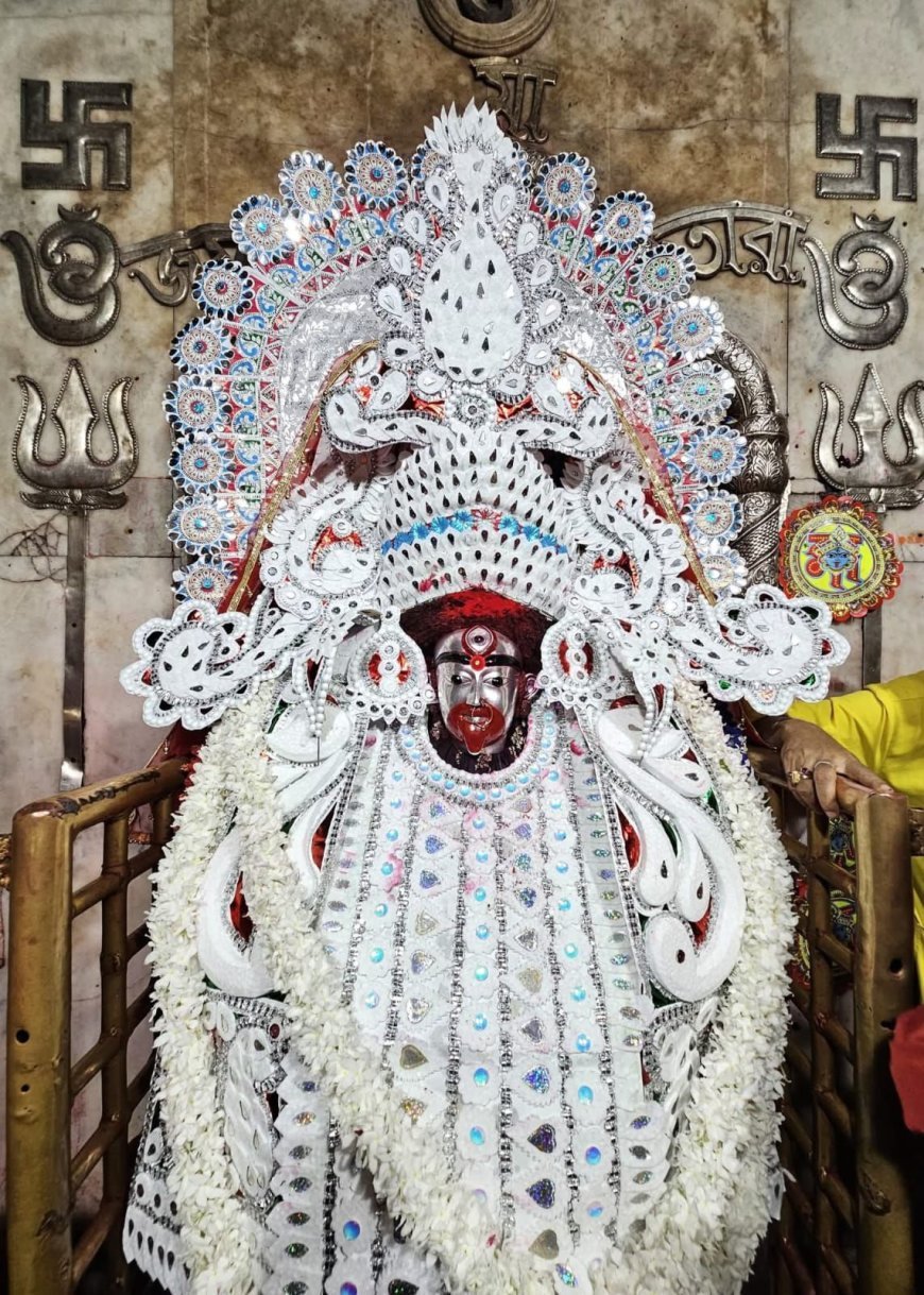 তারাপীঠে তারা পুজিত কোজাগরী রূপে