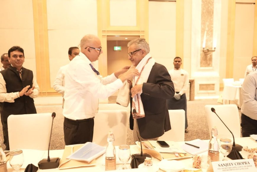 কেন্দ্রের খাদ্য ও গণবণ্টন বিভাগের  সচিব পশ্চিমবঙ্গে খাদ্য ও গনবন্টন কর্মসূচির বাস্তব রূপায়ন পর্যালোচনা করলেন