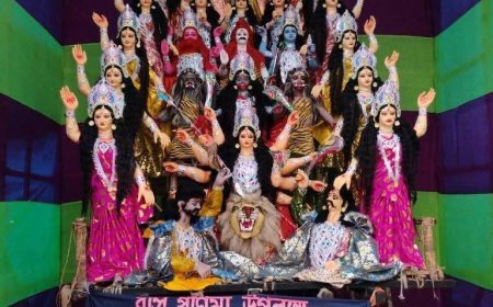 লক্ষাধিক মানুষের সমাগমে জমজমাট দাঁইহাটের ঐতিহ্যবাহী রাস উৎসব