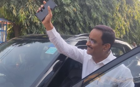 কালিয়াগঞ্জ পৌরসভার পৌরপিতার আচমকা ইস্তফা