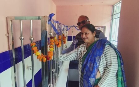 পিতা মাতার স্মৃতির উদ্দেশ্যে বিদ্যালয়ে বিশুদ্ধ জলের ব্যবস্থা