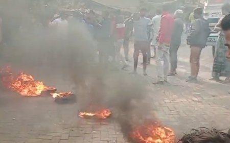 এসআইআর নিয়ে বাসন্তীতে অবস্থান বিক্ষোভ