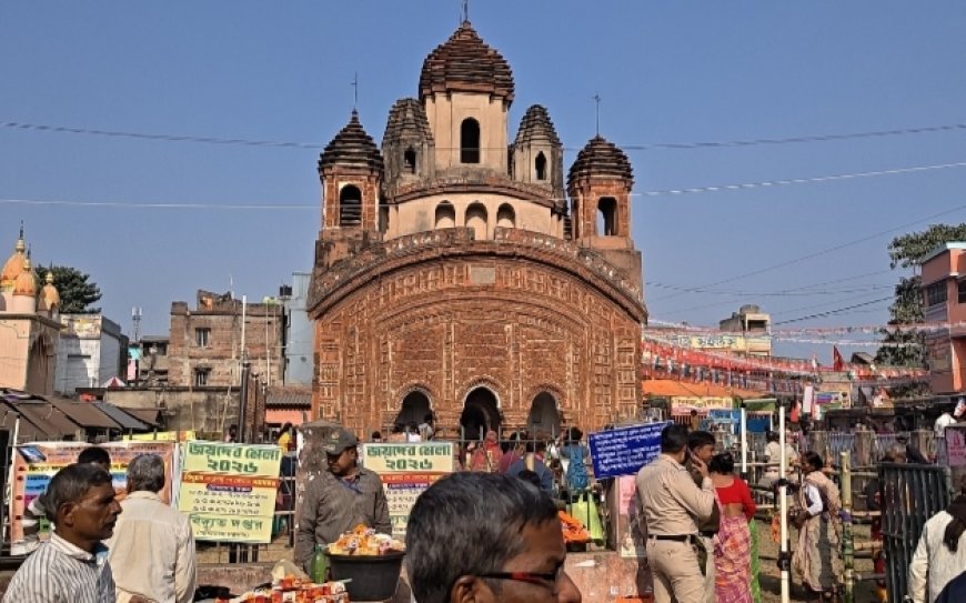 প্ল্যাস্টিক মুক্ত জয়দেব মেলা: রাত পোহালেই মকর স্নান
