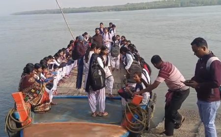 মাধ্যমিক পরীক্ষা মানেই ছাত্রছাত্রীদের জীবনের গুরুত্বপূর্ণ অধ্যায়