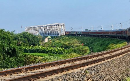 নদীর দুই পারের মিলন: আজিমগঞ্জ ও নশিপুরের মিলন ঘটাতে ‘নশিপুর প্যাসেঞ্জার হল্ট’ স্টেশনের অনুমোদন