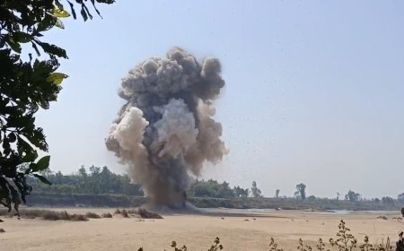 বোলপুরে অজয় তীরে উদ্ধার দ্বিতীয় বিশ্বযুদ্ধের বোমা নিষ্ক্রিয় সেনাবাহিনীর তৎপরতায়