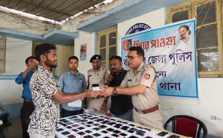 হারিয়ে যাওয়া ৫০ টি মোবাইল ফোন ও সাইবার প্রতারণার দেড় লাখ টাকা ফেরত