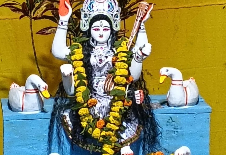 বাংলার ব্যতিক্রমী সরস্বতী পুজো