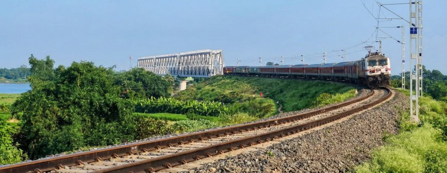 নদীর দুই পারের মিলন: আজিমগঞ্জ ও নশিপুরের মিলন ঘটাতে ‘নশিপুর প্যাসেঞ্জার হল্ট’ স্টেশনের অনুমোদন