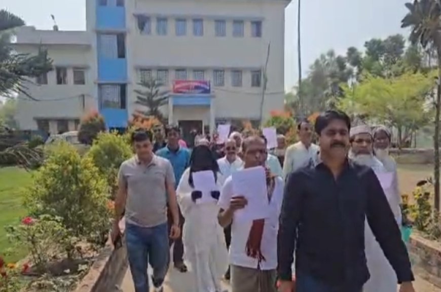 ৩৩ হাজার নাম বাদ! নির্বাচন কমিশনের বিরুদ্ধে অভিযোগ দায়ের জীবনতলায়