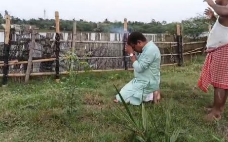 গুরুদেবের স্মৃতিতে প্রণাম করে প্রচার শুরু করলেন অনিমেশ