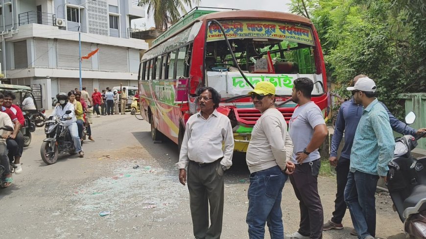 বোলপুরে ভয়াবহ পথ দুর্ঘটনা, আহত অন্তত ৮