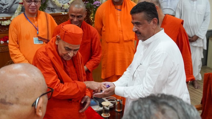 বেলুড় মঠে মুখ্যমন্ত্রী