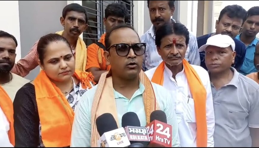 রেলের হকারদের ব্যবসা করার দাবিতে পূর্ব রেলের হাওড়া ডিভিশনের ডিআরএম'কে ডেপুটেশন ভারতীয় জনতা মজদুর মঞ্চের