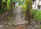 বাম - তৃণমূলে আমলে হয়নি রাস্তা , এবার বর্তমান  সরকারের কাছে পাকা রাস্তার আকুল আবেদন