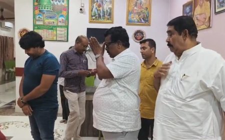 অনুব্রত–বিধান সাক্ষাতে বীরভূমে রাজনৈতিক জল্পনা!