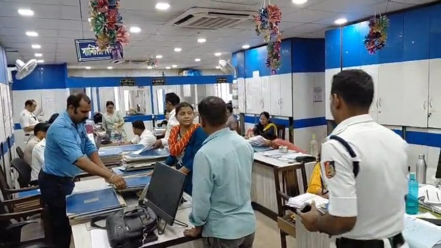 জন্ম-মৃত্যু শংসাপত্রে দুর্নীতি ইস্যুতে রাজ্যজুড়েই তল্লাশি, হাওড়া পুরসভাতেও পুলিশি অভিযান