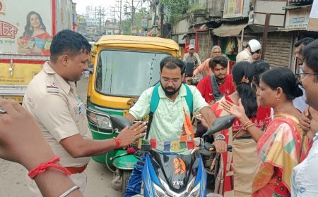 পথ নিরাপত্তা নিয়ে সোনারপুর ট্রাফিক পুলিশ এবং নাগরিক সেবা সংঘের উদ্যোগে অভিনব কর্মসূচি