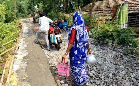 গঙ্গাসাগরের চক ফুলডুবিতে বেহাল রাস্তা সংস্কারের কাজ শুরু, স্বস্তিতে সাধারণ মানুষ