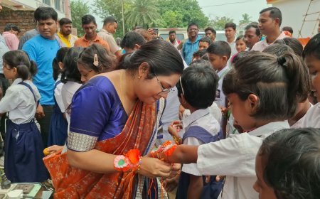 খয়রাসোল থানার উদ্যোগে রাখী উৎসবে পথ নিরাপত্তা সচেতনতা কর্মসূচি