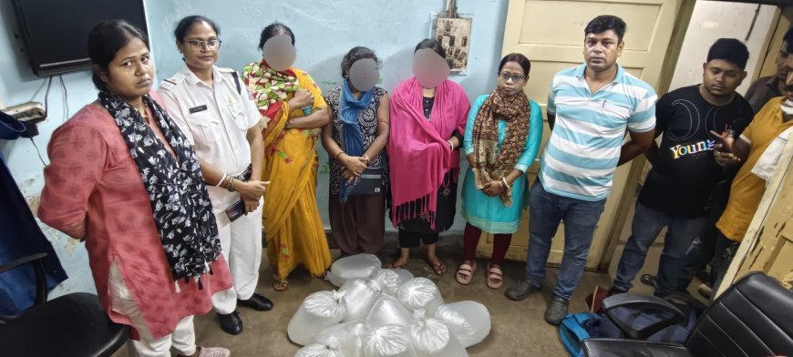 প্রকাশ্য দিবালোকে হাওড়ায় চোলাই পাচারের চেষ্টা, পুলিশের হাতে আটক তিন মহিলা !