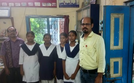 অনূধ্ব-১৪ বালিকা আন্ত:জেলা বিদ্যালয়  ফুটবল দলে চিনপাইয়ের চার ছাত্রী